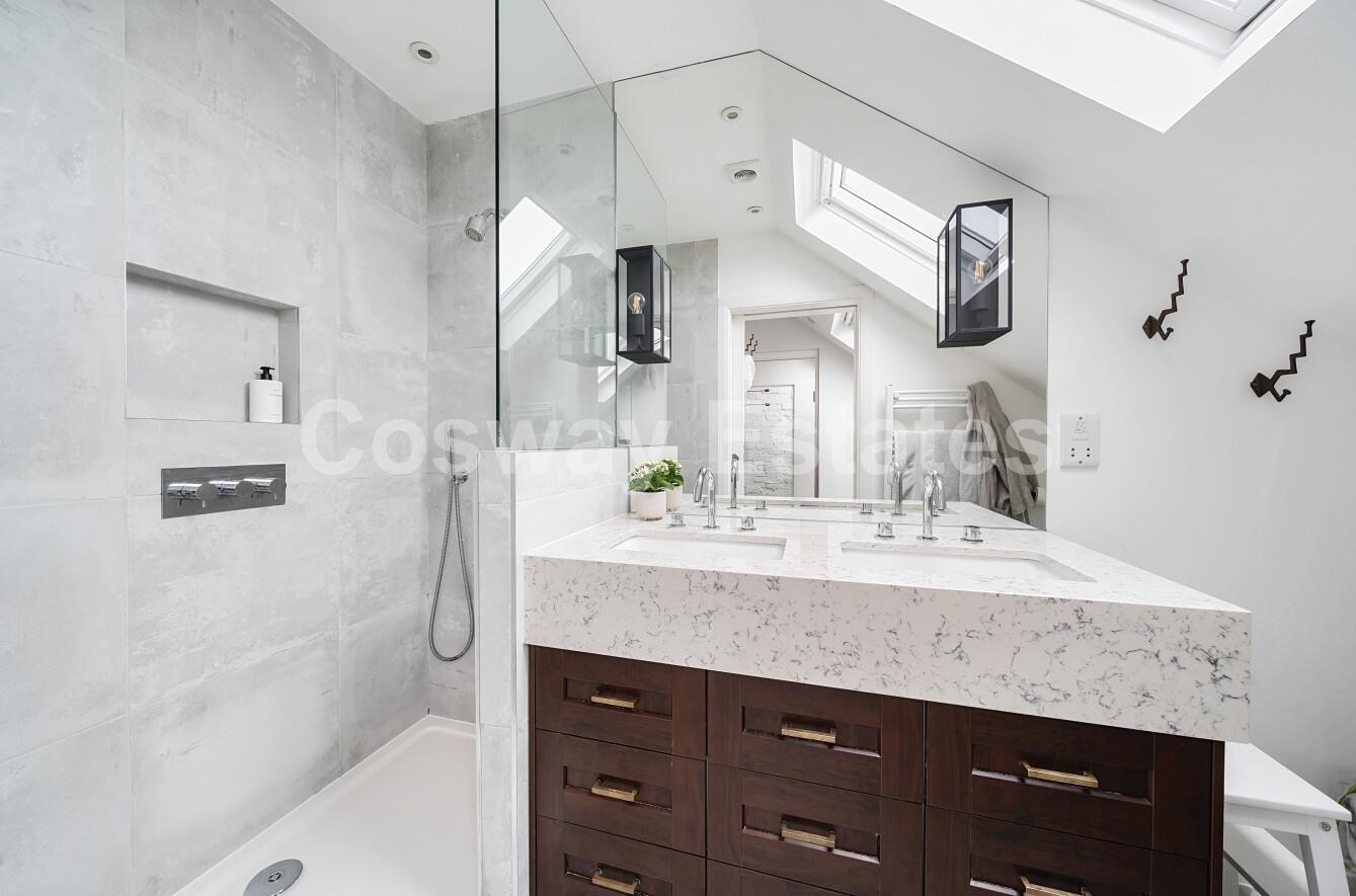 Brockenhurst Gardens, Mill Hill, NW7, London